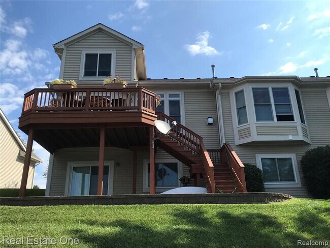 Building Photo - 919 Stony Lake Ct