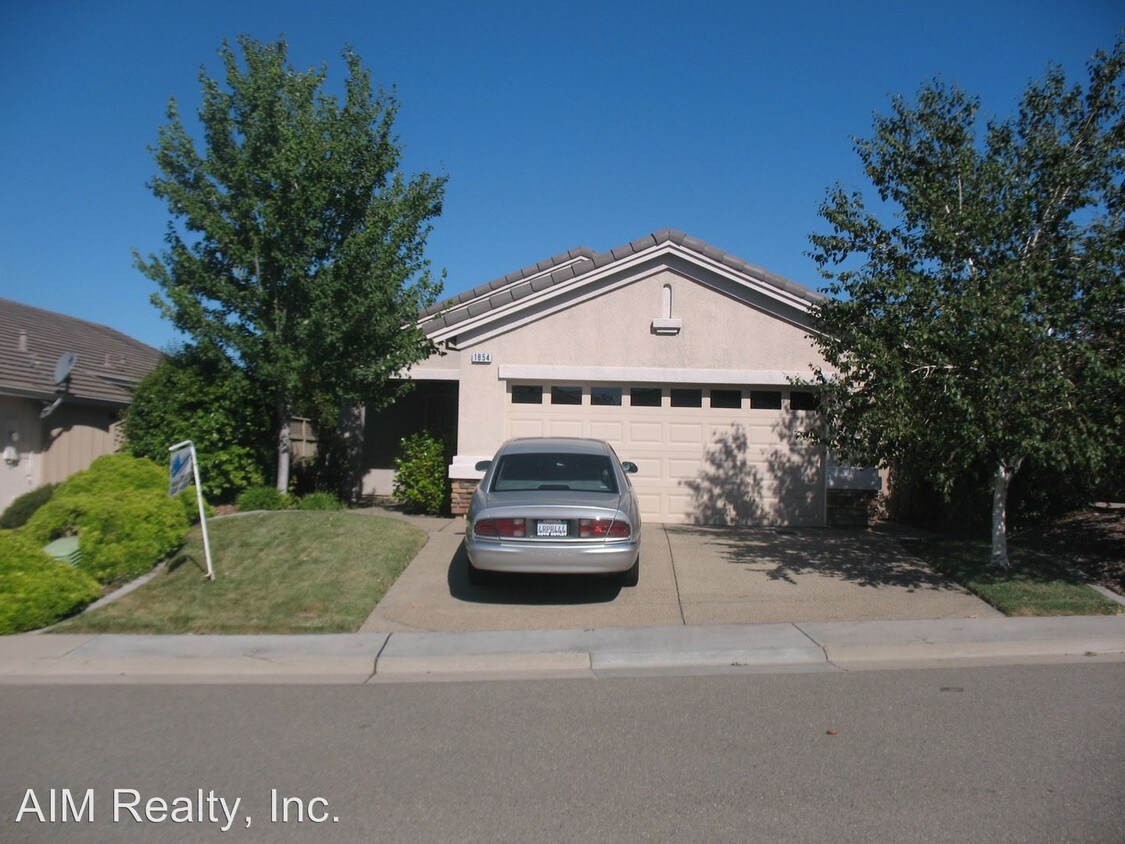 Primary Photo - 1854 Springvale Ln