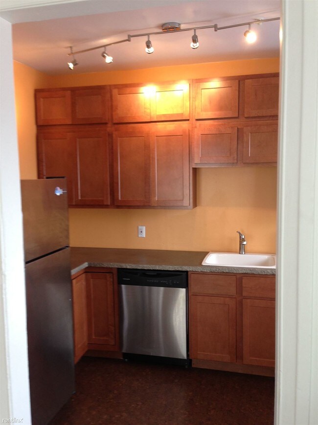 Building Photo - 3 br, 1.5 bath  - 124 Prospect Ave SE Apt 7