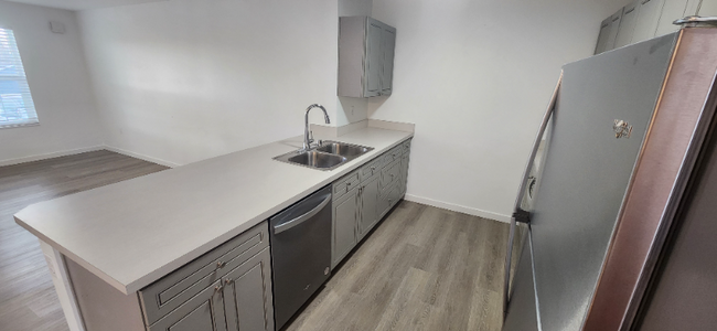 Building Photo - 1635 S Pollywog Pl