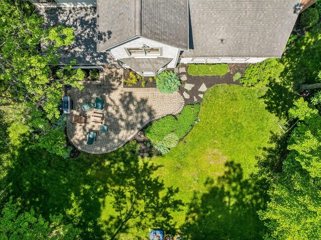 Foto del edificio - 1229 Whispering Meadow Ct