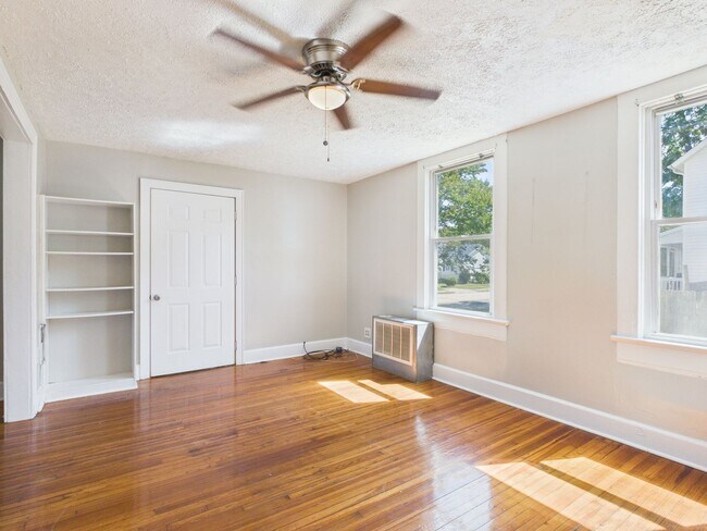 Foto del edificio - 1002 Haskell St
