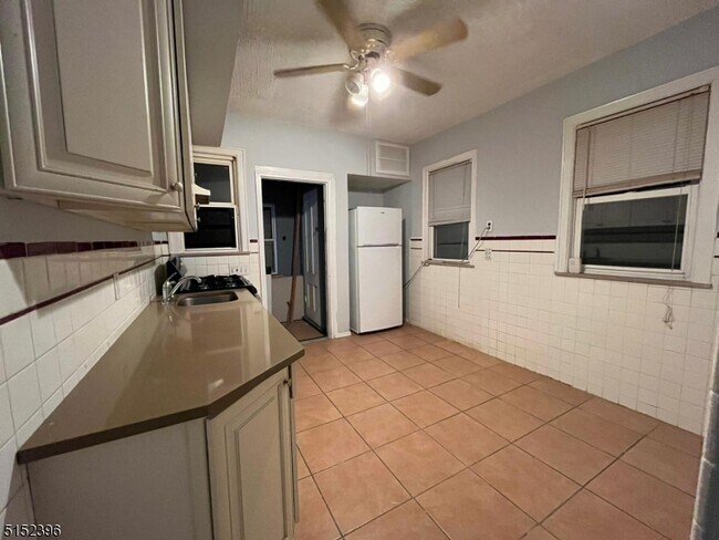 Foto del edificio - 924 E Jersey St