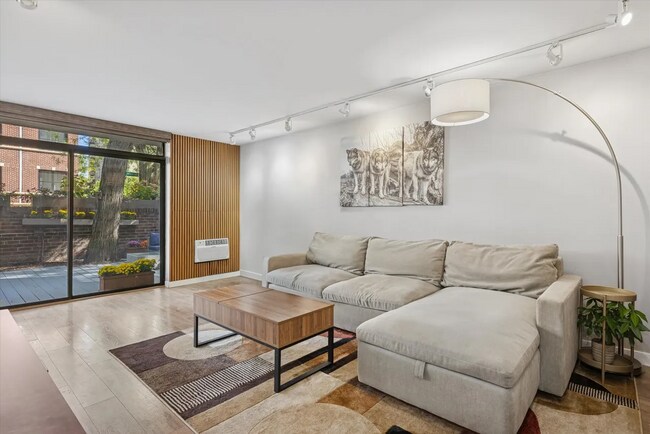 Foto del edificio - 2600 N Hampden Ct