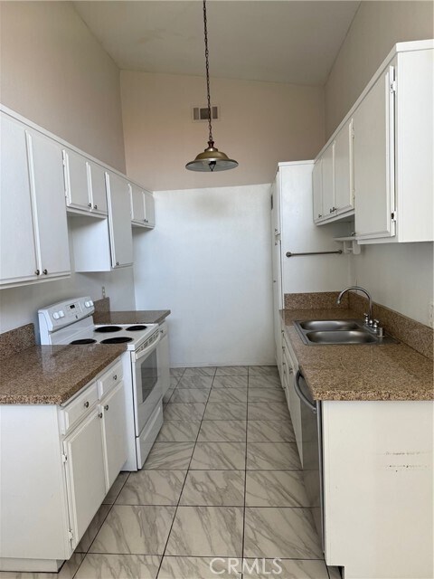 Foto del edificio - 1150 S Meadow Ln