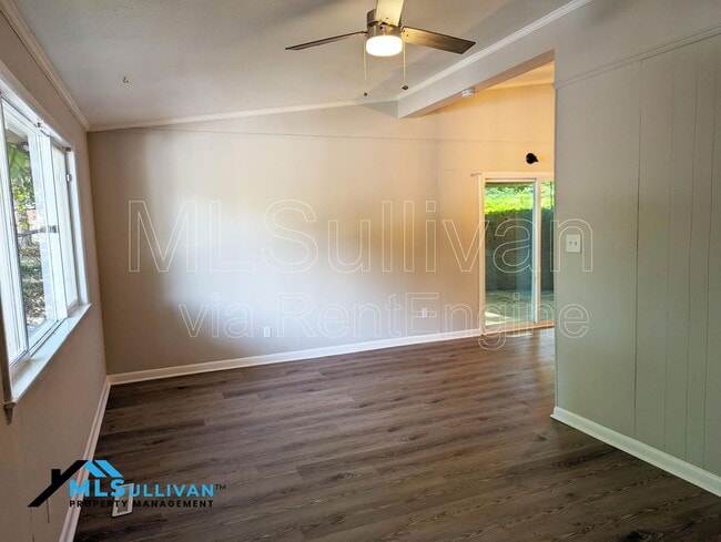 Building Photo - 911 Fiske St
