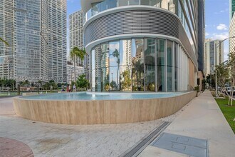 Building Photo - 300 Biscayne Blvd
