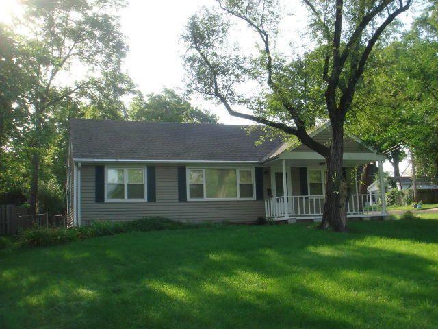 Building Photo - 410 Crestland Ave