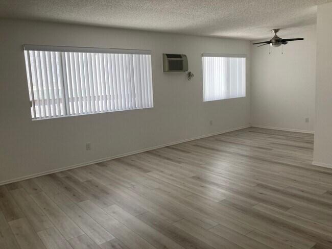 Habitaciones luminosas y espaciosas - 1236 Amherst Ave