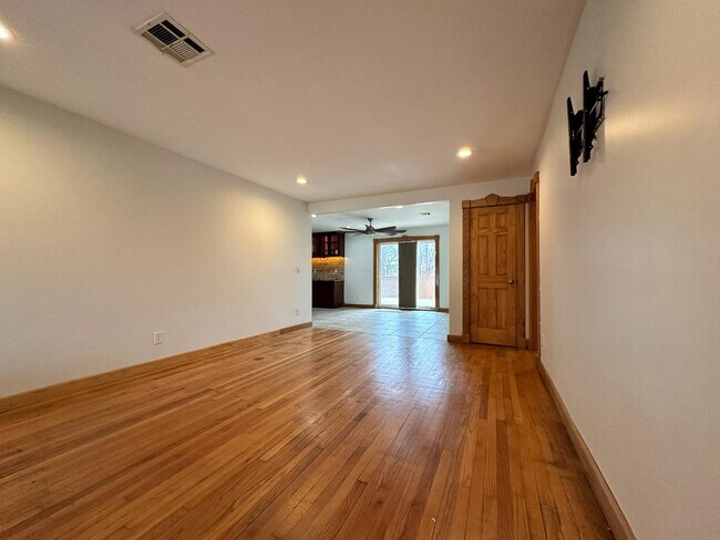 Foto del edificio - 2833 Kent Dr