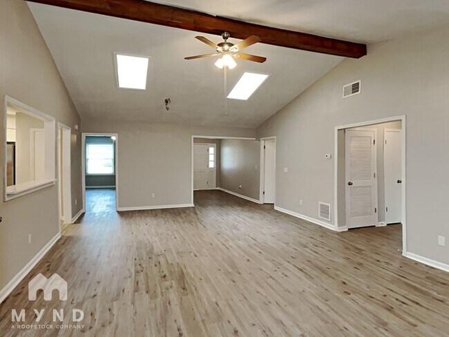 Foto del edificio - 5158 Sand Ridge Ct