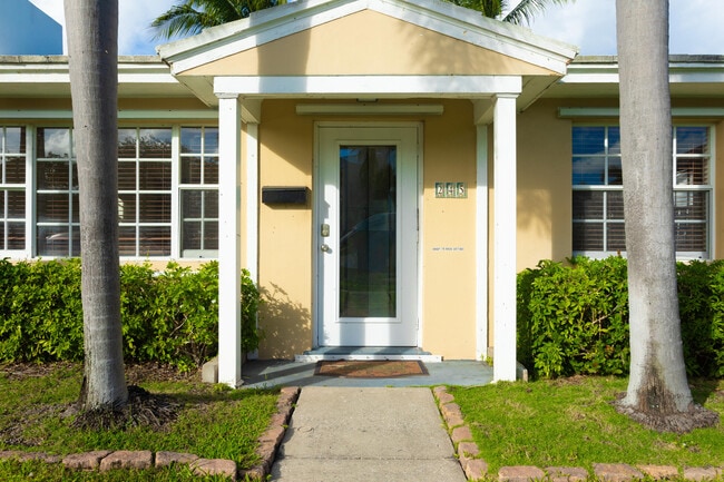 Building Photo - 245 Cortez Rd