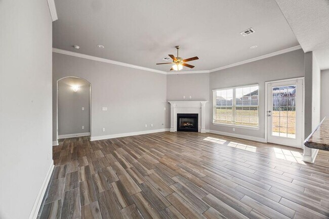 Building Photo - 2031 Dover Cove