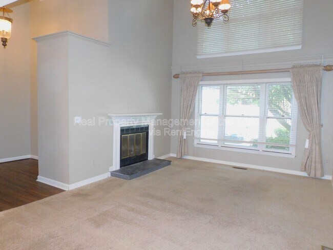 Foto del edificio - 22 Milpond Ln