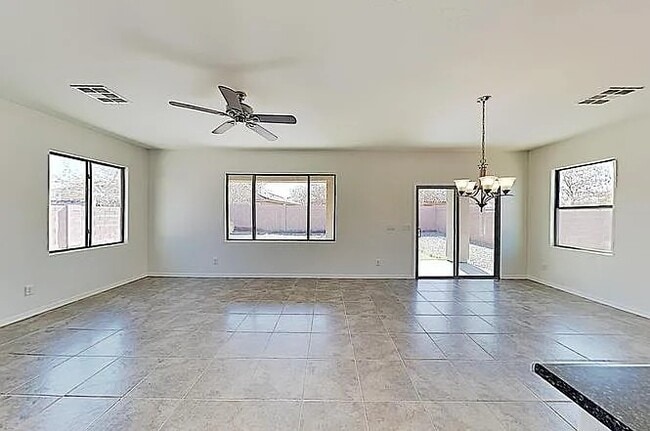 Building Photo - 2485 E Espada Trl