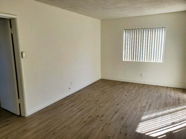 Foto del edificio - 361 13th St