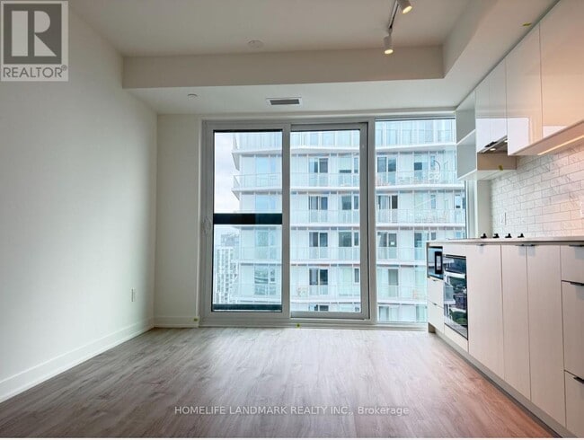 Photo du bâtiment - 252 Church St