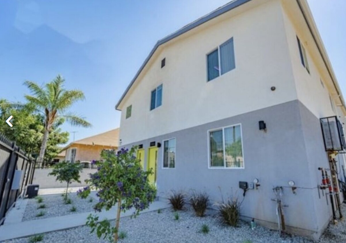 Foto principal - 1348-1348 E Vernon Ave