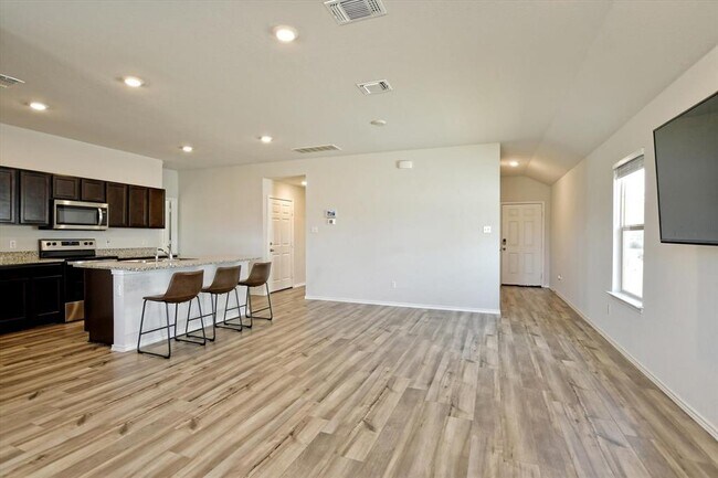 Building Photo - 508 Wyatt Wy