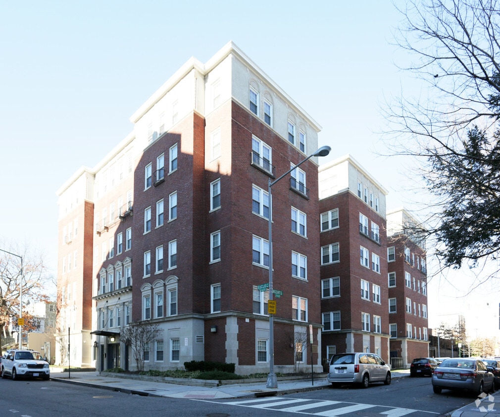 The Ritz Apartments in Washington, DC