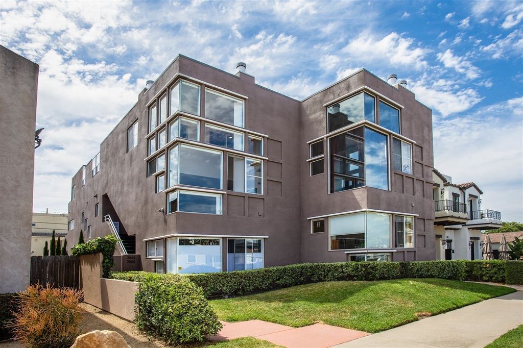 Foto principal - 3956 Honeycutt St