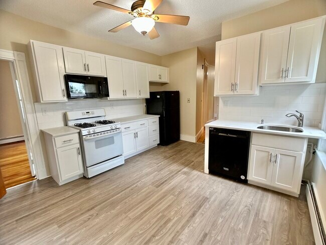 Foto del edificio - 24 Spring Park Ave