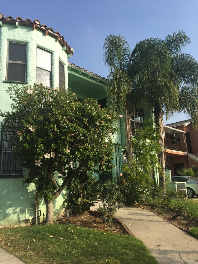 FRONT OF PROPERTY - 1639 S Highland Ave