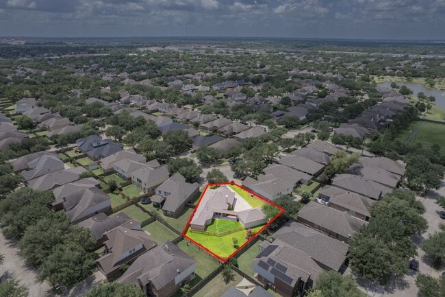 Foto del edificio - 19802 Shore Meadows Ln