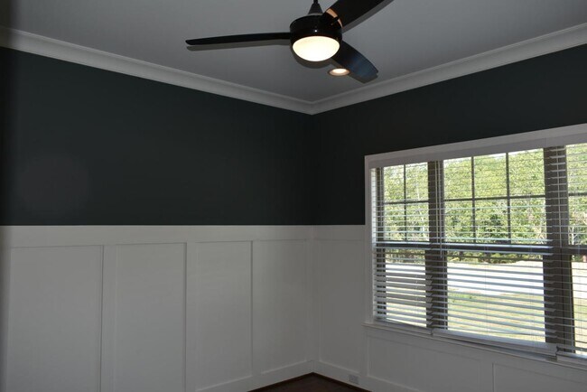 Building Photo - 3 Bedroom + Finished Bonus for Rent in Ool...