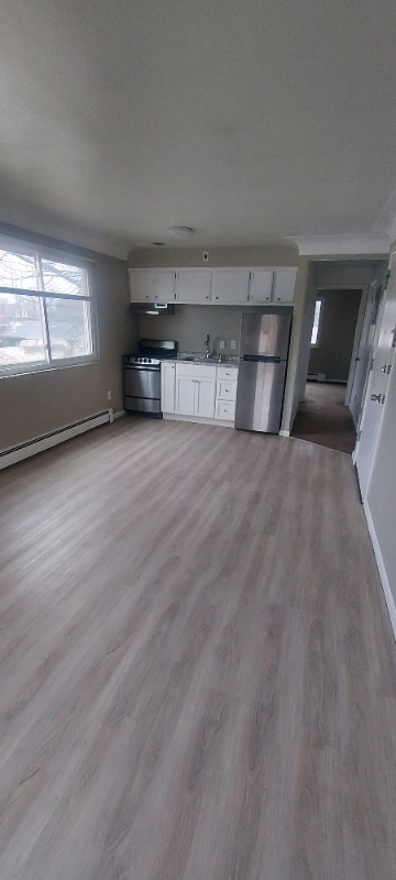 Foto del edificio - 10505 Fidelity Ave