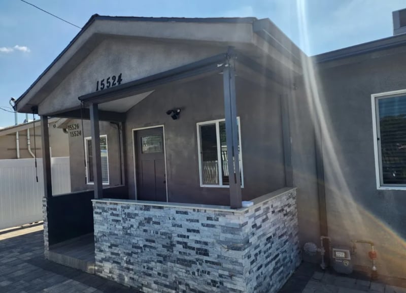 Foto principal - 15524 Tupper St