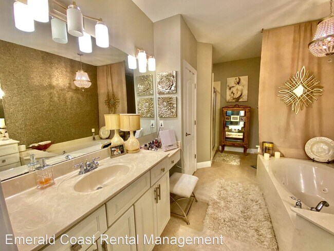Building Photo - 3 br, 2 bath House - 226 Diamond Cove