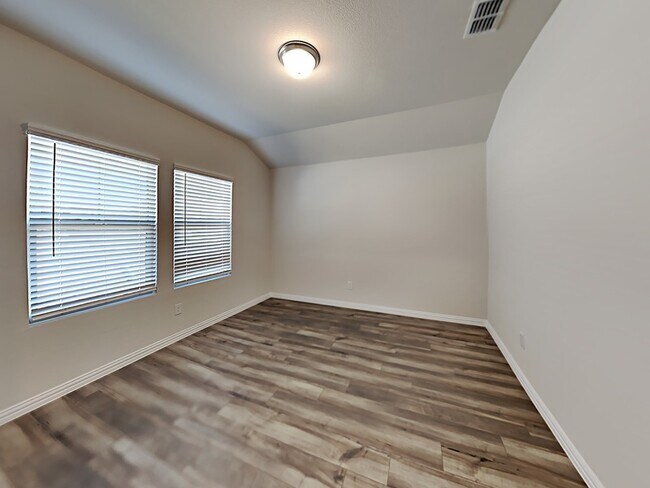 Foto del edificio - 6053 Pathfinder Trail