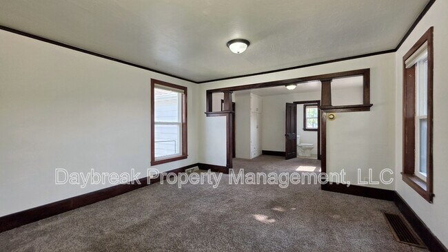 Foto del edificio - 1312 1/2 3rd Avenue North