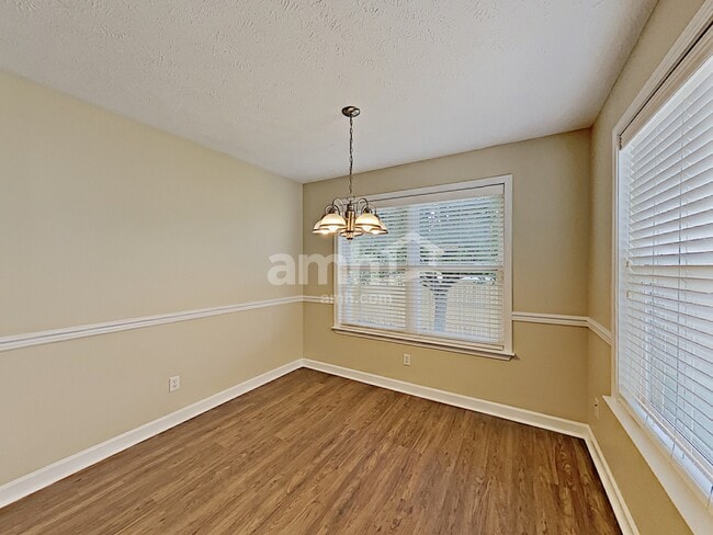 Foto del edificio - 2057 Sparco Cir