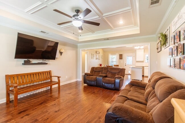 Building Photo - Modern 4-Bedroom Home with Screened Porch ...