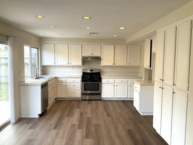 Foto del edificio - 4101 Periwinkle Way