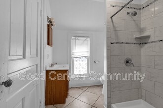 Building Photo - 331 Schenck St