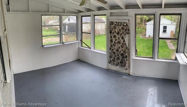 Foto del edificio - 13510 Dale St