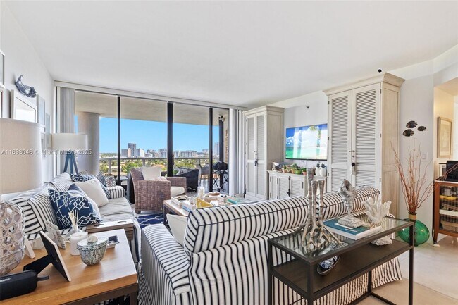 Foto del edificio - 3598 Yacht Club Dr