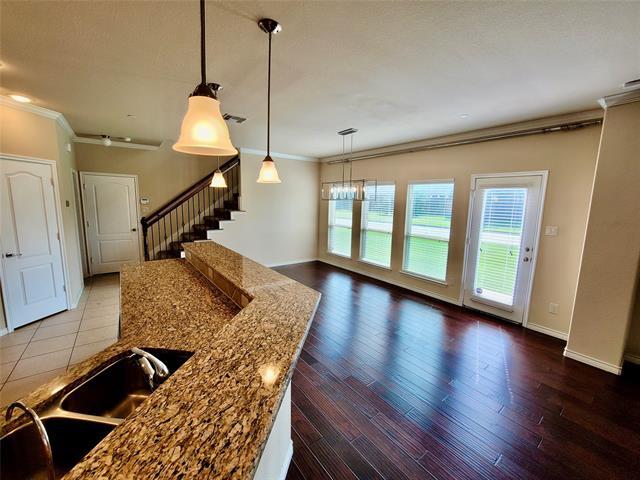 Building Photo - 1404 Arapaho Dr