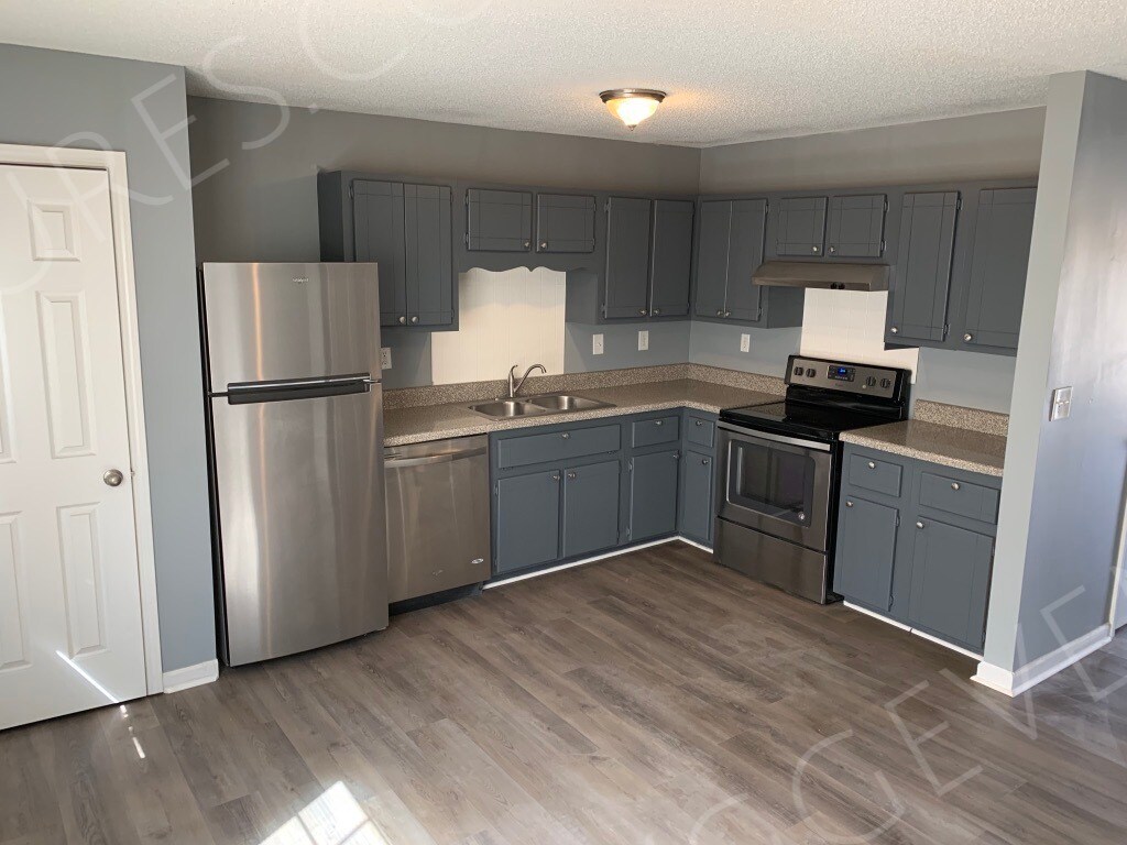Foto principal - 422 Cassville Rd