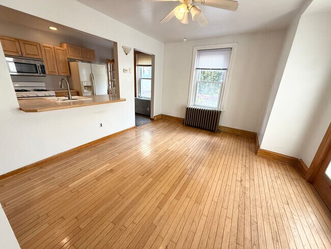 Photo - Stunning 3-Bedroom Townhome in the Heart o...