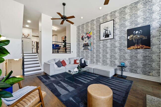 Foto del edificio - 657 N Carpenter St