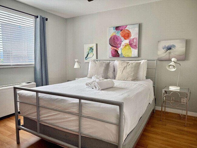 Building Photo - 215 Piedmont Ave NE