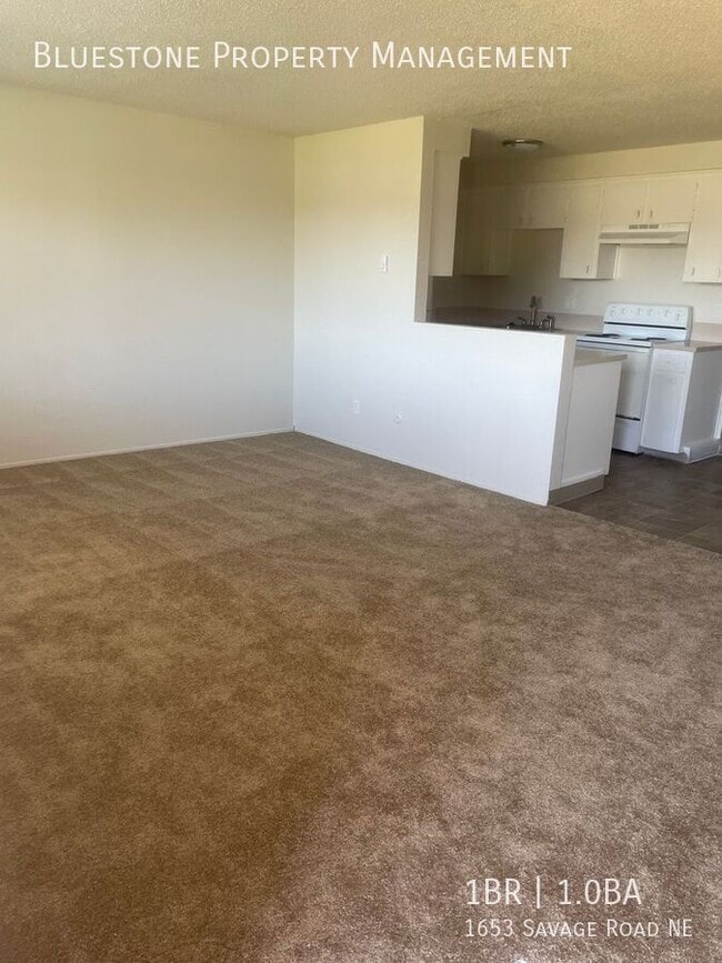 Building Photo - 1653 Savage Rd NE