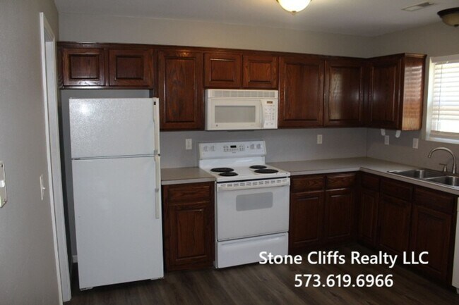 Foto del edificio - 185 Hickory Ln