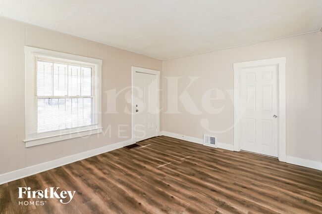 Building Photo - 2507 Quincy St