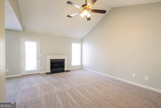 Foto del edificio - 2158 Denson Ln S W