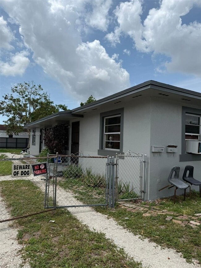 Building Photo - 740 NW 100th St
